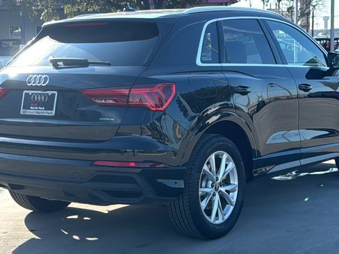 Certified 2025 Audi Q3 2.0T Premium image 7