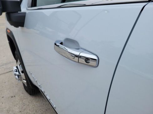 New 2026 GMC Sierra 3500 Denali Ultimate image 11