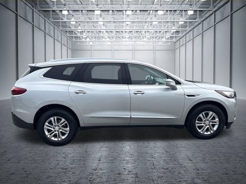 Used 2019 Buick Enclave Essence FWD image 6