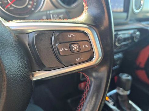 Used 2019 Jeep Wrangler Unlimited Rubicon AWD/4WD image 29