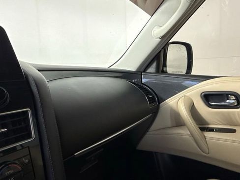 Used 2022 Nissan Armada SV w/ SV Appearance Package image 16