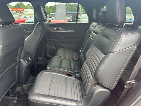 Used 2025 Ford Explorer ST-Line w/ Premium Package RWD image 22