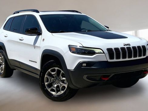 Used 2022 Jeep Cherokee Trailhawk w/ Sun, Sound & Nav Group AWD/4WD image 11