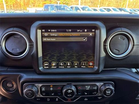 Used 2021 Jeep Wrangler Unlimited Sahara image 26