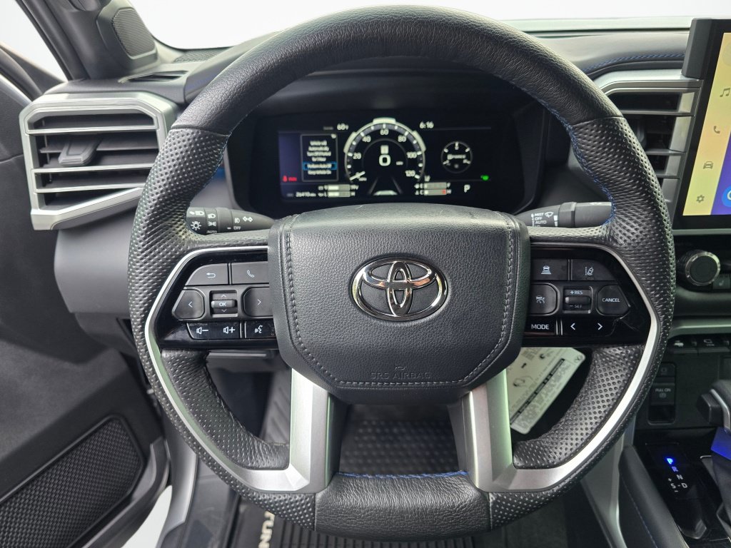 Used 2024 Toyota Tundra Platinum AWD/4WD image 37