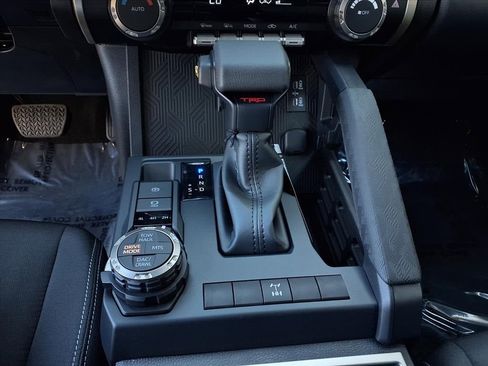 New 2025 Toyota Tacoma TRD Off-Road image 13