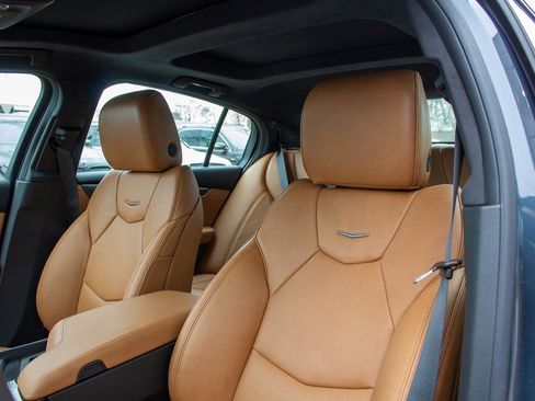 Used 2025 Cadillac CT5 V image 12