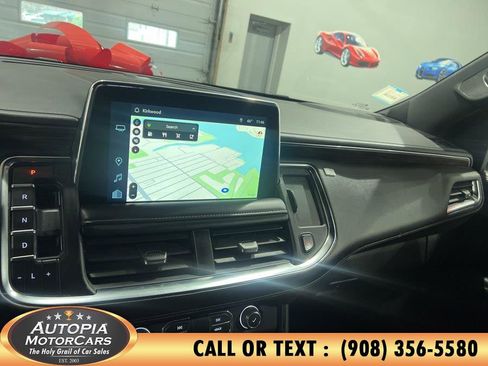 Used 2023 Chevrolet Suburban LT image 32