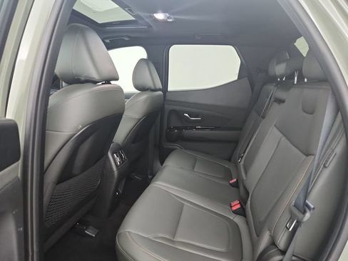 Used 2025 Hyundai Santa Cruz Limited AWD/4WD image 32