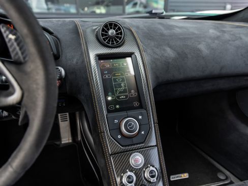 Used 2016 McLaren 675LT Coupe image 34