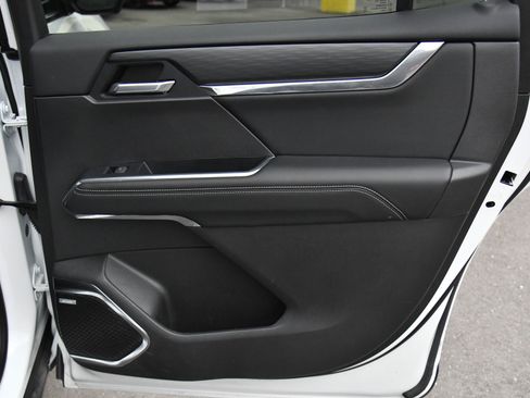 Used 2024 GMC Acadia Elevation image 52