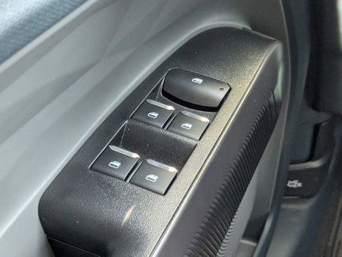 New 2025 Ford Maverick XL w/ Equipment Group 102A image 22