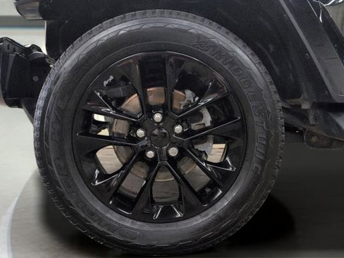 Used 2021 Jeep Wrangler Unlimited Sahara AWD/4WD image 28