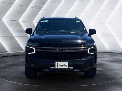 Certified 2022 Chevrolet Tahoe Z71 w/ Z71 Off-Road Package AWD/4WD image 8