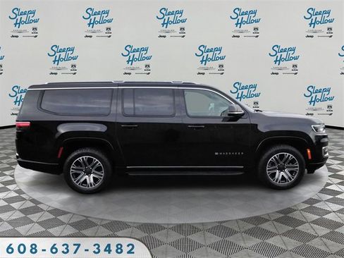 Used 2024 Jeep Wagoneer L Series II image 4