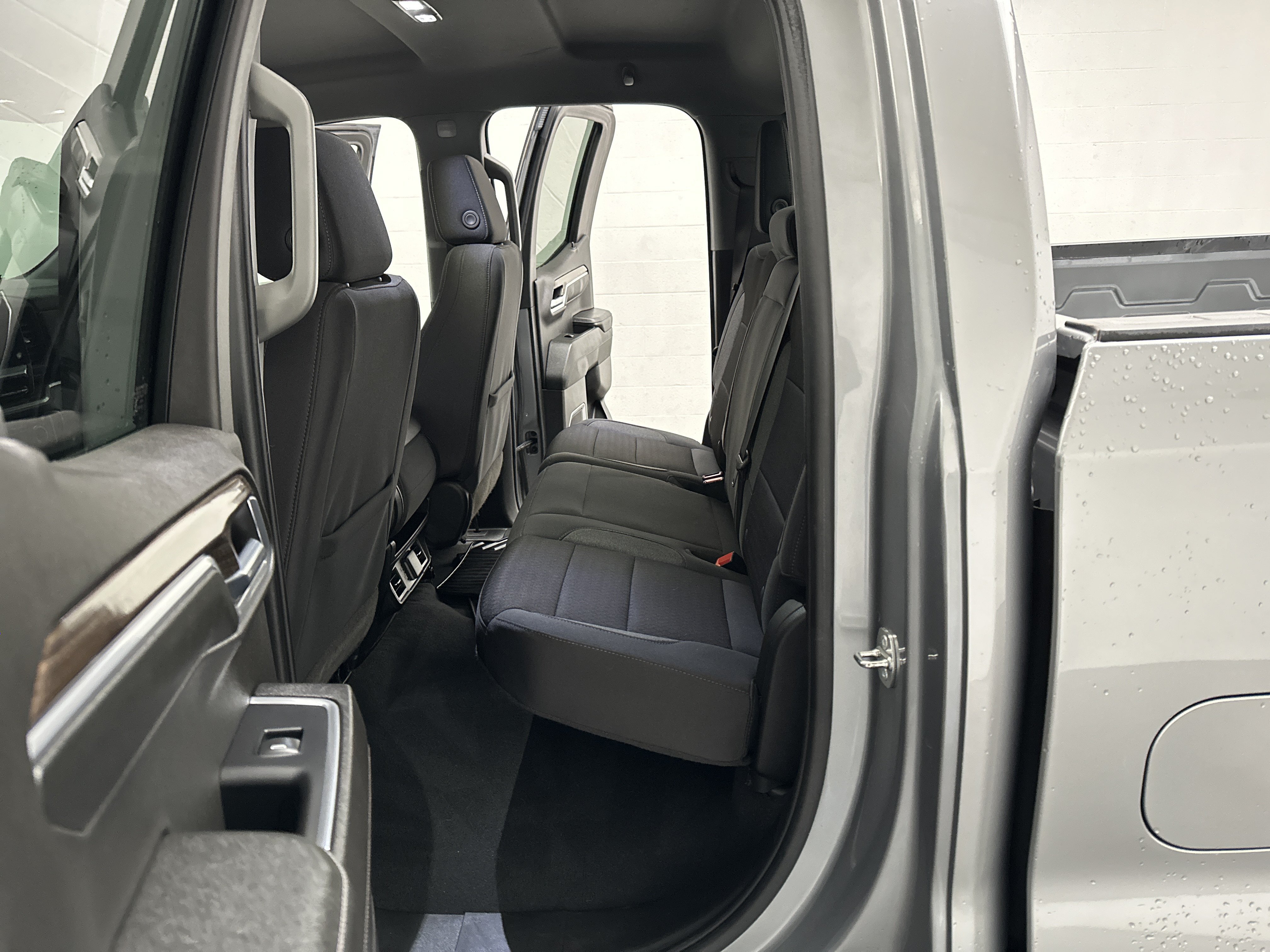 Used 2024 Chevrolet Silverado 1500 LT AWD/4WD image 21