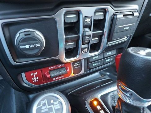 Used 2024 Jeep Wrangler Willys image 26