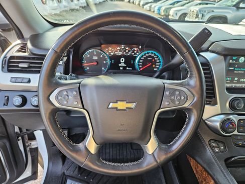 Used 2020 Chevrolet Tahoe Premier AWD/4WD image 17