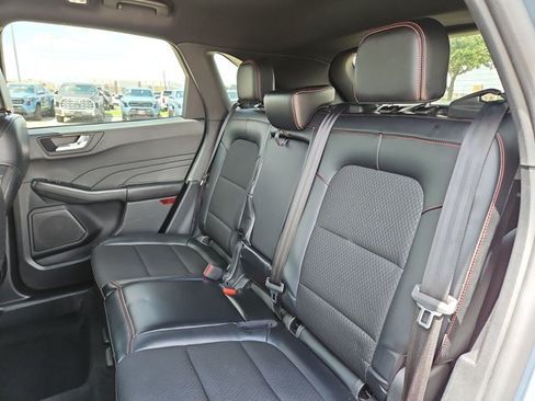 Used 2025 Ford Escape ST-Line FWD image 18