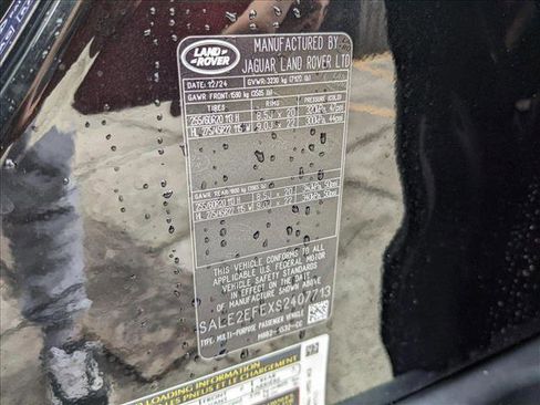 New 2025 Land Rover Defender 110 X-Dynamic SE image 17