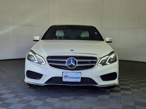 Used 2015 Mercedes-Benz E 400 4MATIC Sedan image 2
