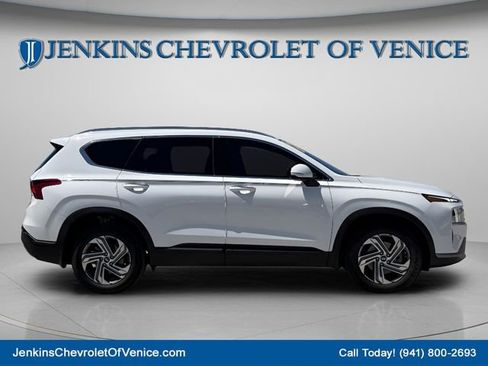 Used 2023 Hyundai Santa Fe SEL FWD image 3