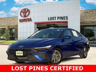 Used 2024 Hyundai Elantra SEL image 1