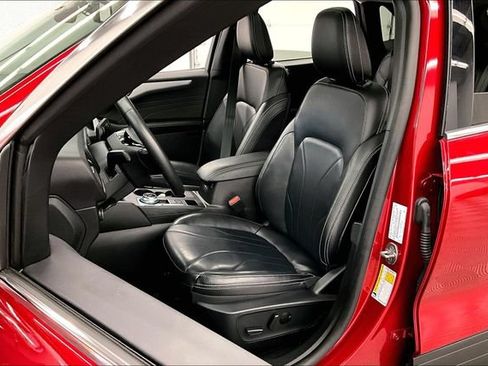 Used 2025 Ford Escape SE w/ PHEV Premium Package FWD image 24