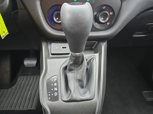 Used 2021 RAM ProMaster City Tradesman image 15