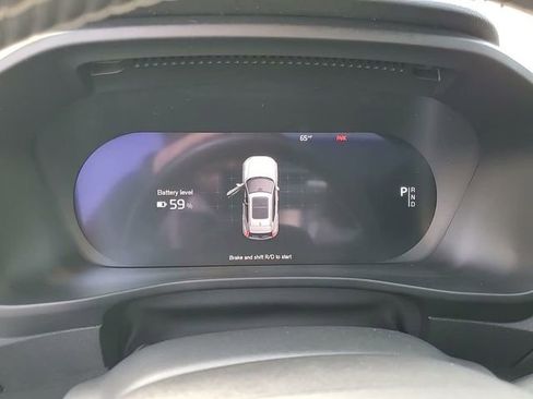 Used 2021 Volvo XC40 P8 Recharge w/ Advanced Package image 19