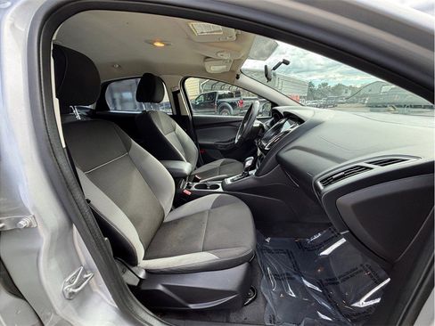 Used 2014 Ford Focus SE image 28