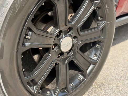 Used 2007 Chevrolet Avalanche LTZ w/ LTZ Preferred Equipment Group RWD image 27