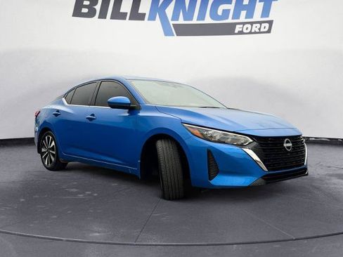 Used 2025 Nissan Sentra SV w/ SV Premium Package FWD image 7