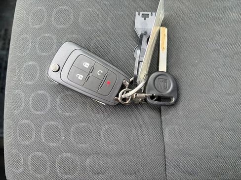 Used 2015 Chevrolet Trax LS image 41