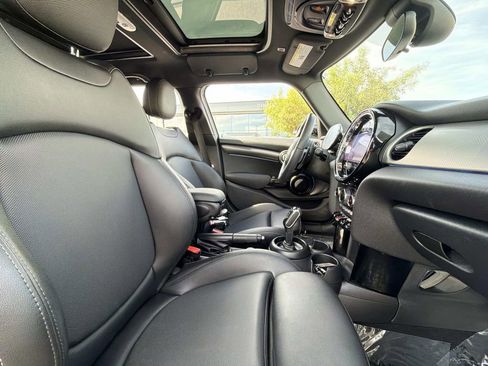 Used 2022 MINI Cooper S FWD image 18