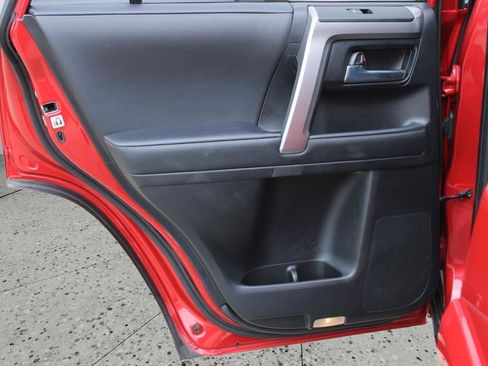 Used 2024 Toyota 4Runner SR5 image 41