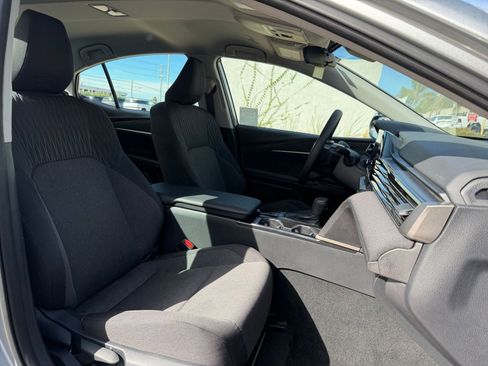 Used 2025 Toyota Camry LE image 35