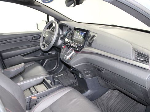 Used 2024 Honda Odyssey Sport image 29