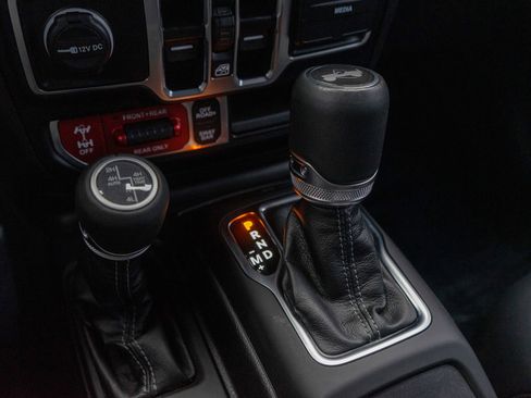 Used 2024 Jeep Wrangler Unlimited Rubicon image 21