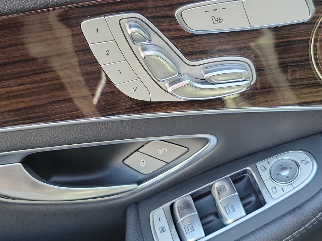 Used 2019 Mercedes-Benz C 300 Sedan image 22