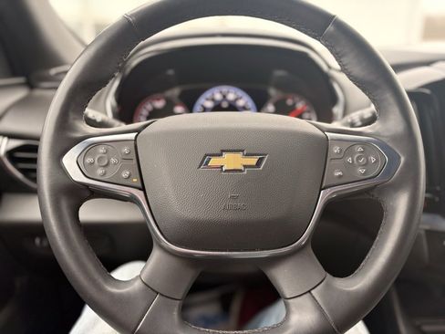 Used 2023 Chevrolet Traverse High Country image 23
