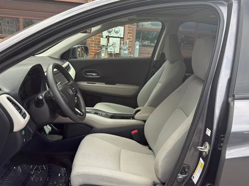 Used 2019 Honda HR-V EX image 27
