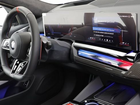 New 2026 BMW M5 w/ Executive Package image 25