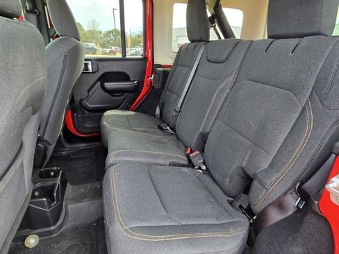 Used 2024 Jeep Wrangler Sport S image 20