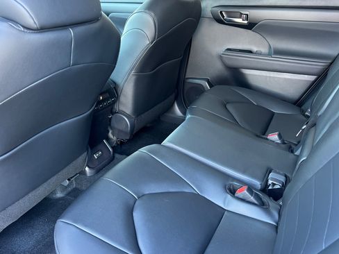New 2026 Toyota Highlander XLE AWD/4WD image 39