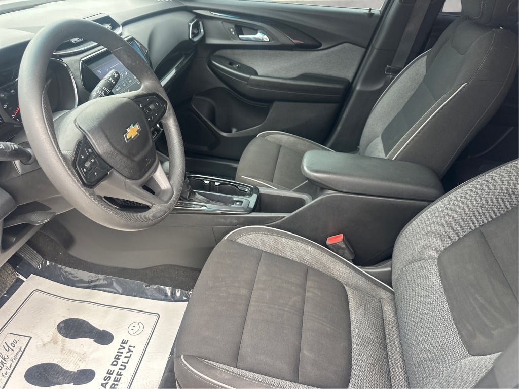 Used 2021 Chevrolet TrailBlazer LT w/ Convenience Package FWD image 11