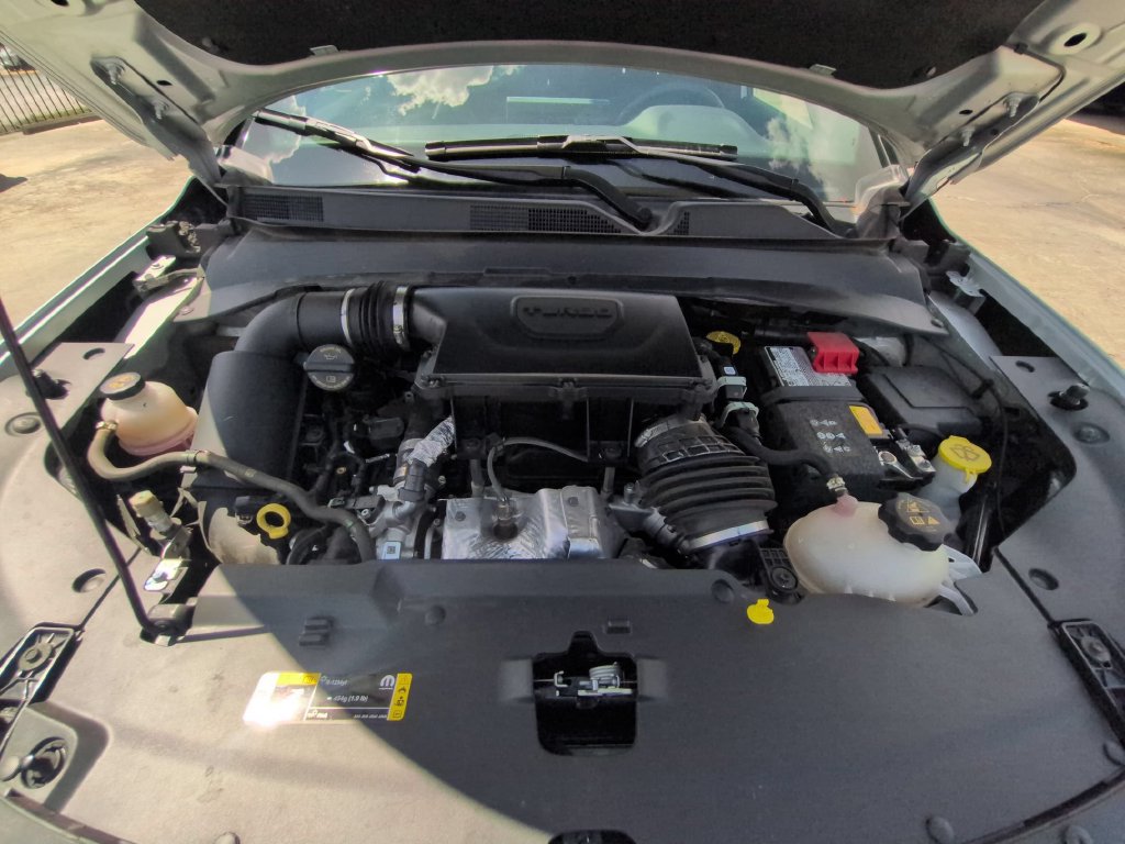 Used 2025 Jeep Compass Trailhawk AWD/4WD image 34