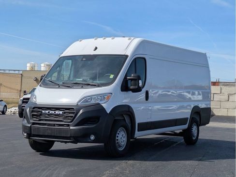 Used 2025 RAM ProMaster 3500 w/ Convenience Group FWD image 3