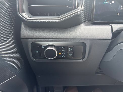 Used 2024 Ford Mustang EcoBoost Coupe image 11