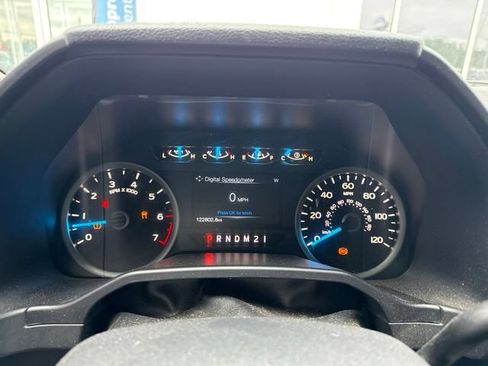 Used 2017 Ford F150 XLT w/ Equipment Group 302A Luxury AWD/4WD image 10